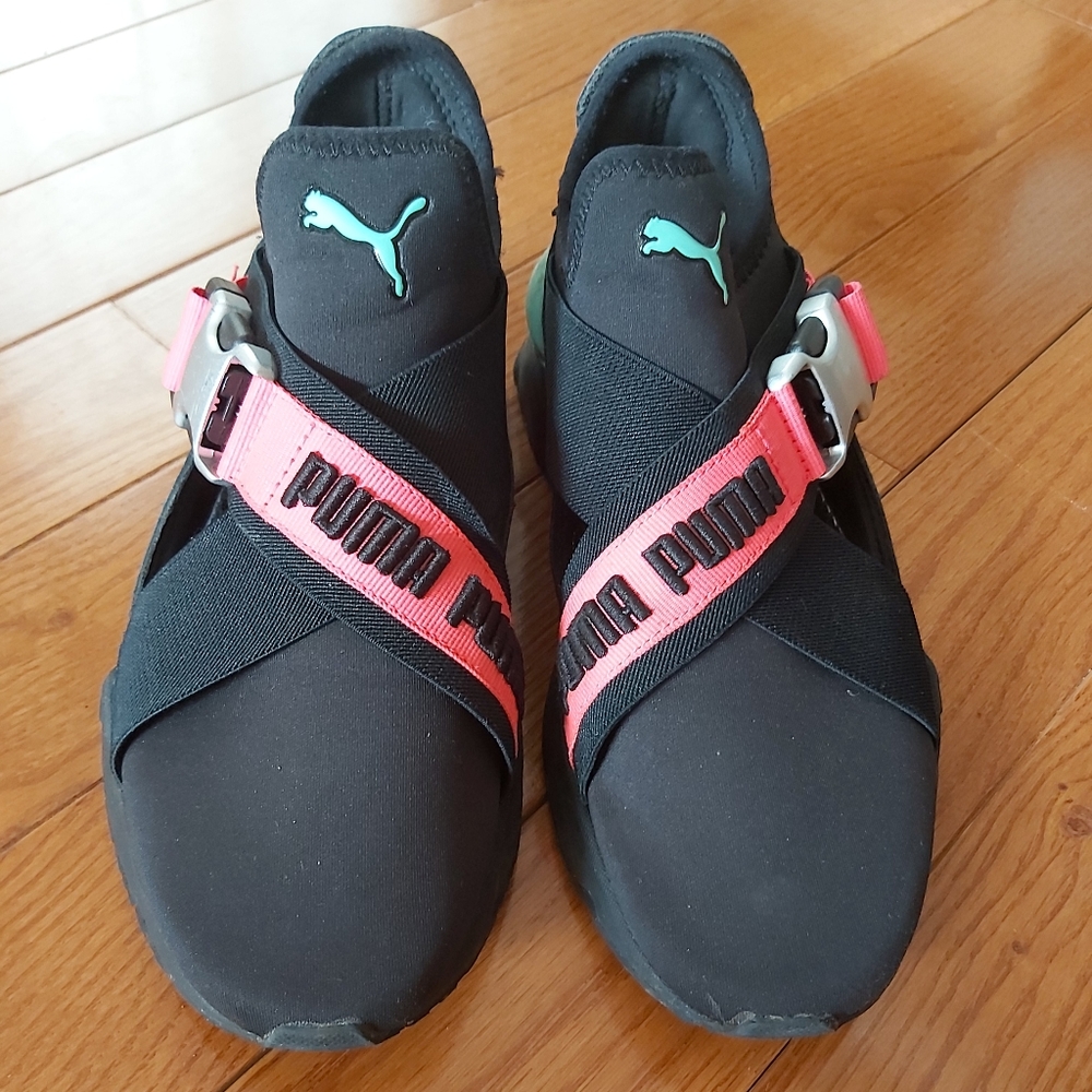 Gorgeous Puma women sneakers - Picture 4 of 7